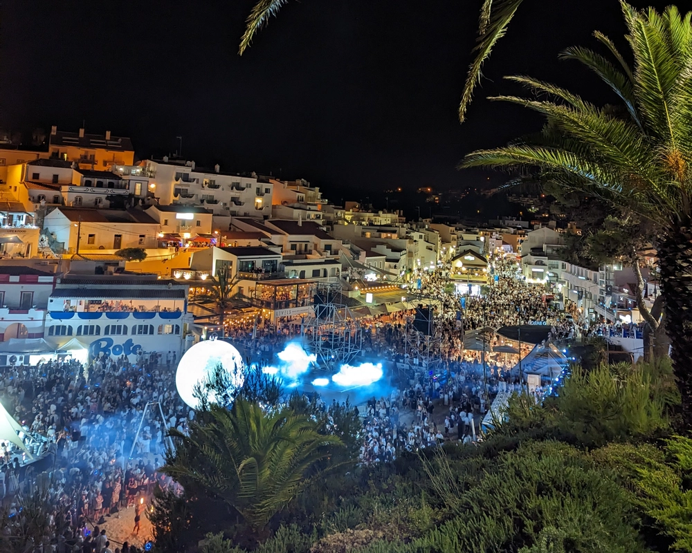 Carvoeiro Best Things To Do Black & White Party