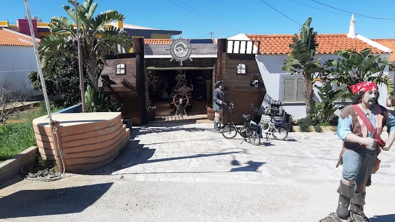 Pirate shop
