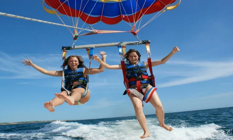 Parasailing Vilamoura(Parasailing Faro/Parasailing Algarve/Parasailing Prices Vilamoura)