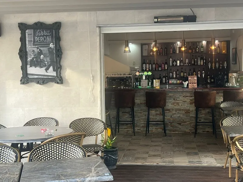 Ivani´s bar