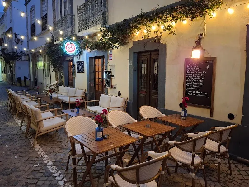 Santa Lucia Lounge Bar